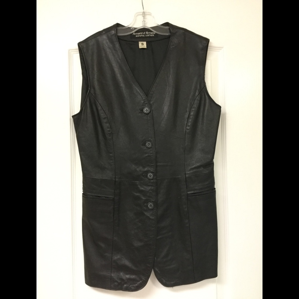 Armand d’Armand black natural leather vest